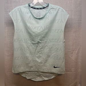 Nike Mesh running top